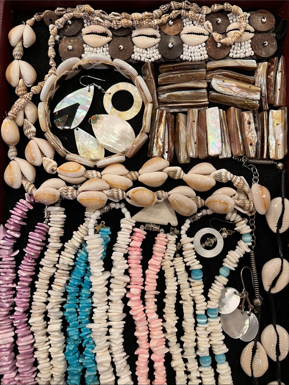 Assorted Shell & Mother-of-Pearl Beach Necklace Lot - Pink, Blue, Cream - Picture 3 of 3